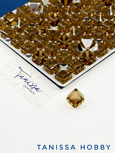 Кристалл куб, Light Colorado Topaz, 8мм, Tanissa Crystals, СТ422